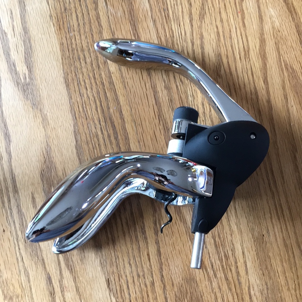 Wine corkscrew